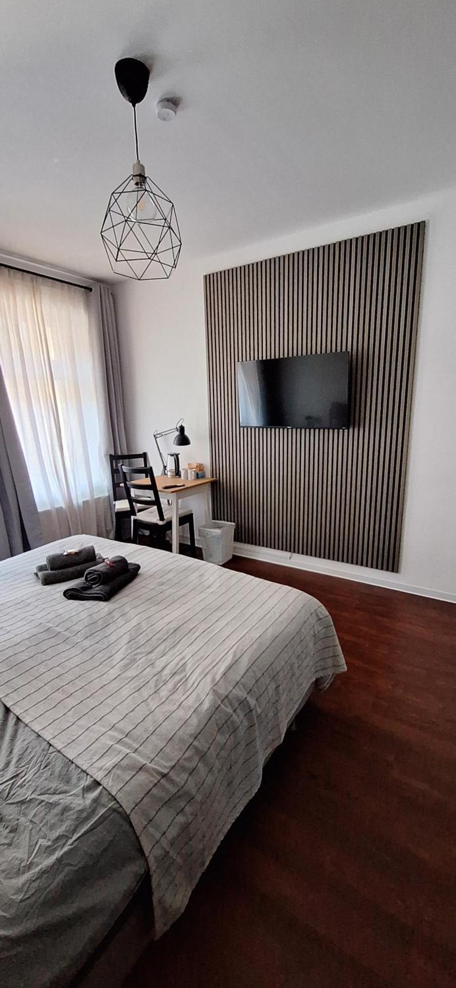 Modernes Einraumzimmer Mit Eigenem Bad, Balkonnutzung, Zentrumsnah - In 10 Minuten Mit Dem Rad Oder Dem Oepnv Zur Arena Und In Leipzigs Innenstadt Rom bilde
