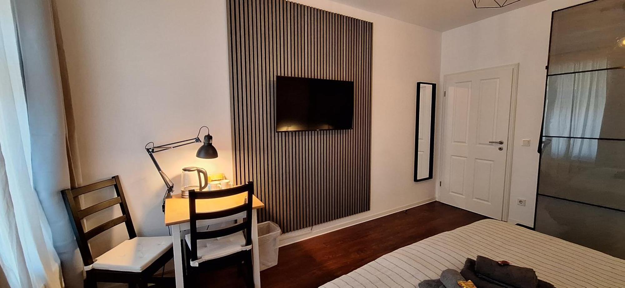 Modernes Einraumzimmer Mit Eigenem Bad, Balkonnutzung, Zentrumsnah - In 10 Minuten Mit Dem Rad Oder Dem Oepnv Zur Arena Und In Leipzigs Innenstadt Rom bilde